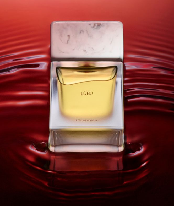 LÜ BU - Sora Dora