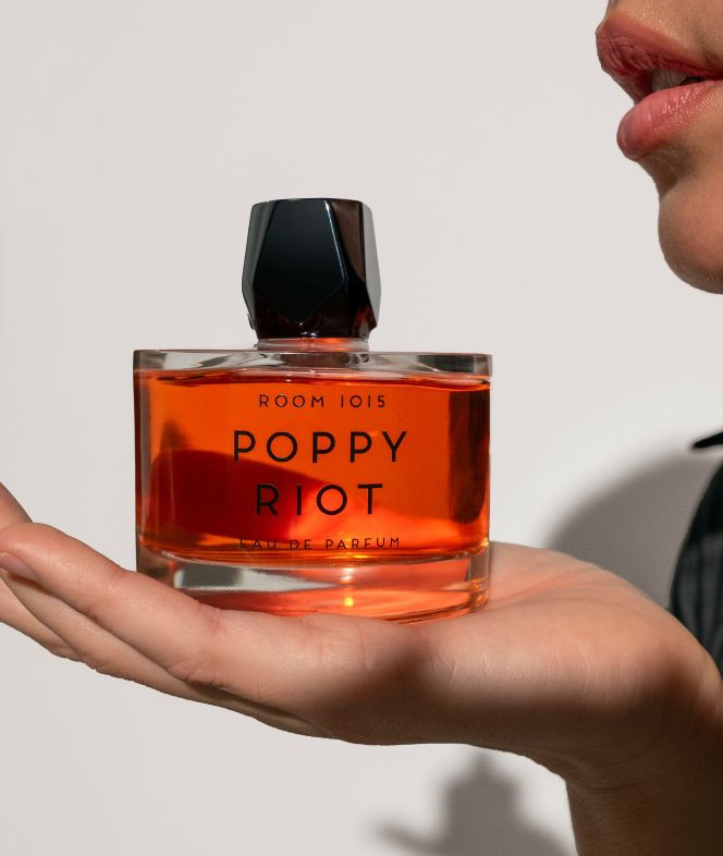 POPPY RIOT - Room 1015